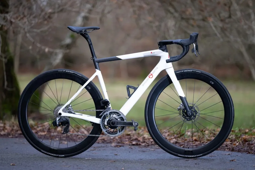 Officine Mattio bespoke road bike